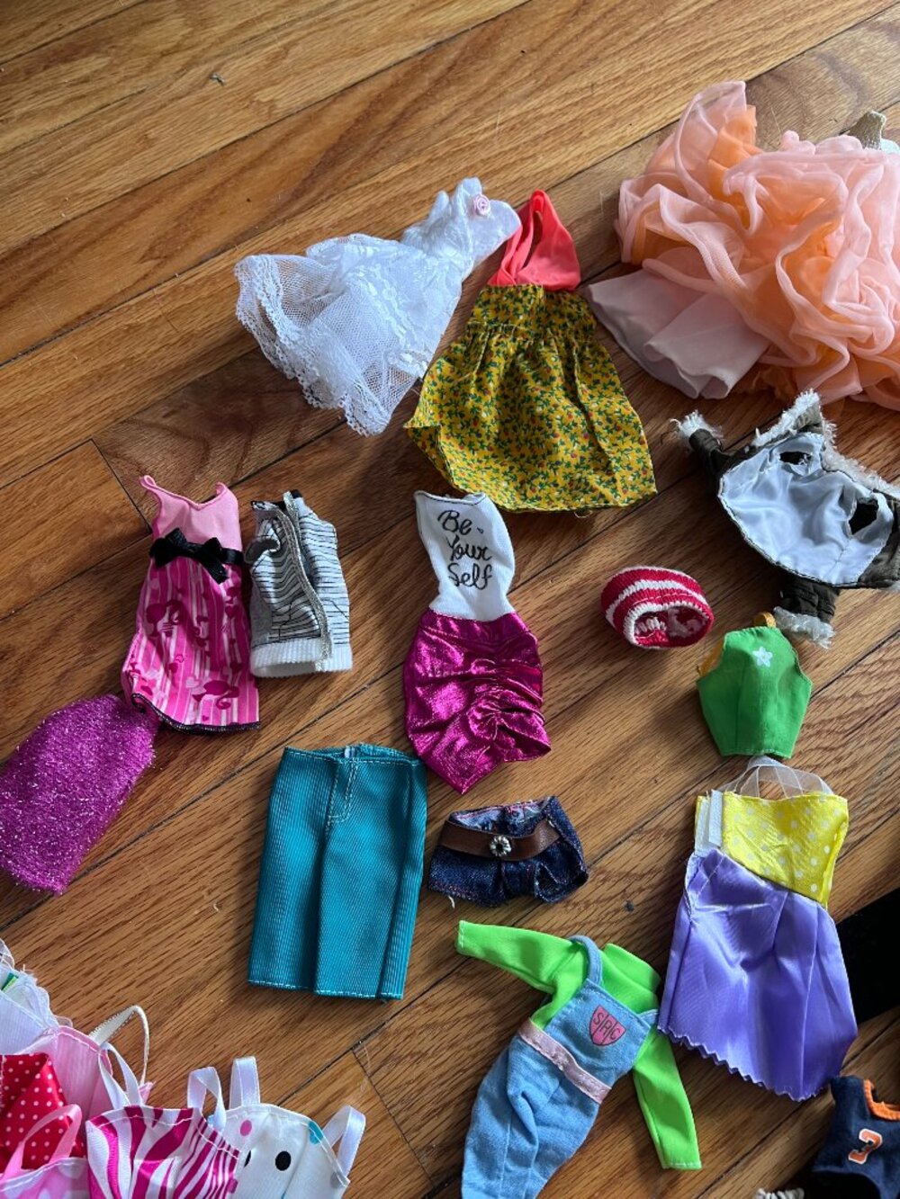Large Barbie Doll Clothes Lot Mixed Dresses & Outfits Play Condition - Picture 13 of 15